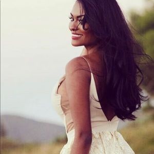 Meet your Posher, Raika